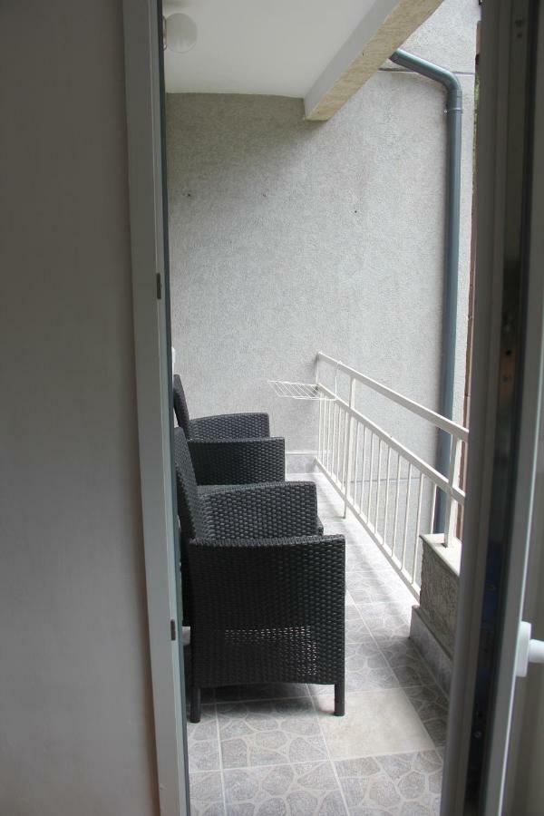 Apartman Kej Pirot Exterior photo