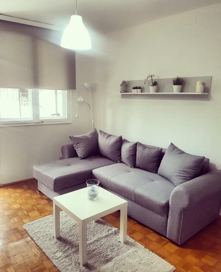 Apartman Kej Pirot Exterior photo